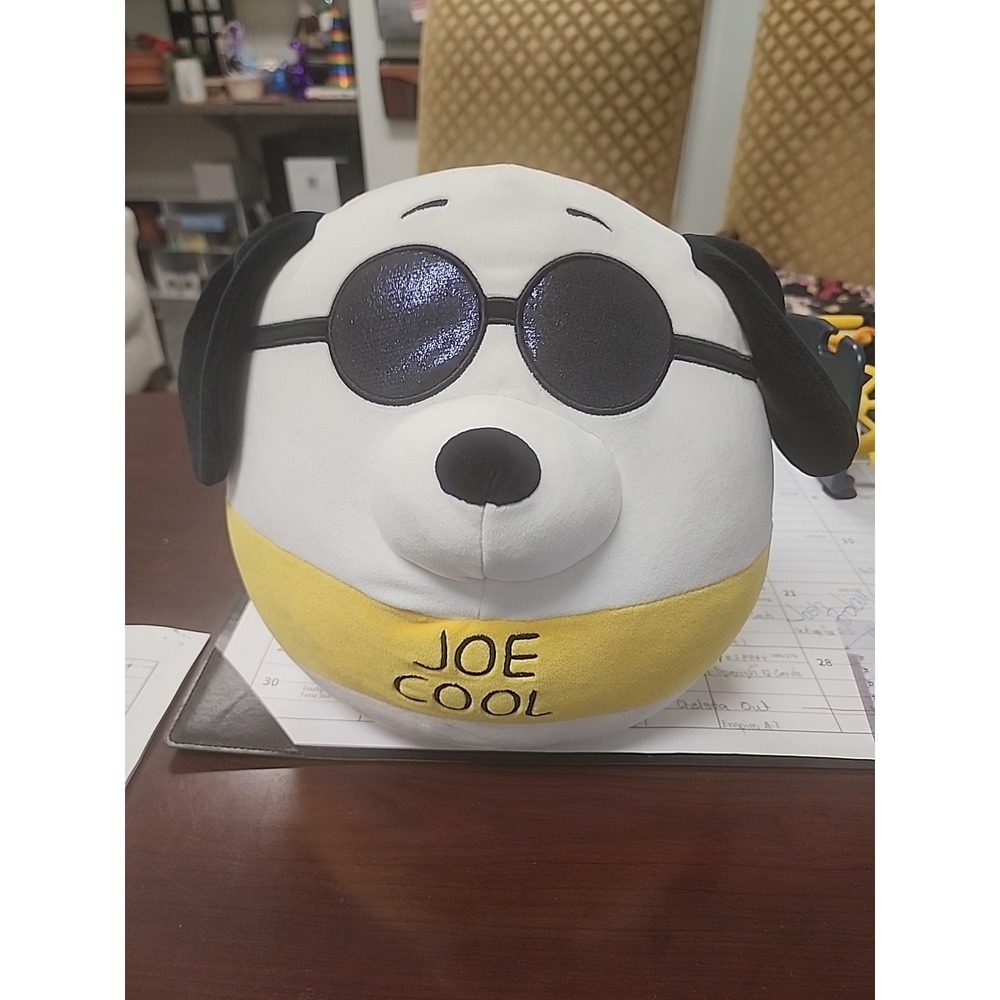Squishmallows Peanuts SNOOPY JOE COOL  10" Plush‎